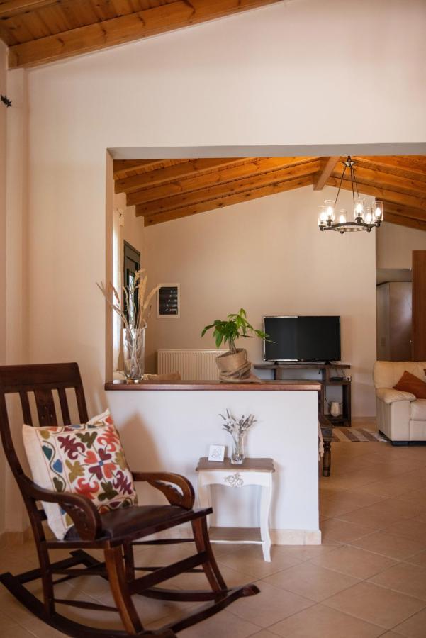 Villa Pine Forest Kompitsion Екстер'єр фото