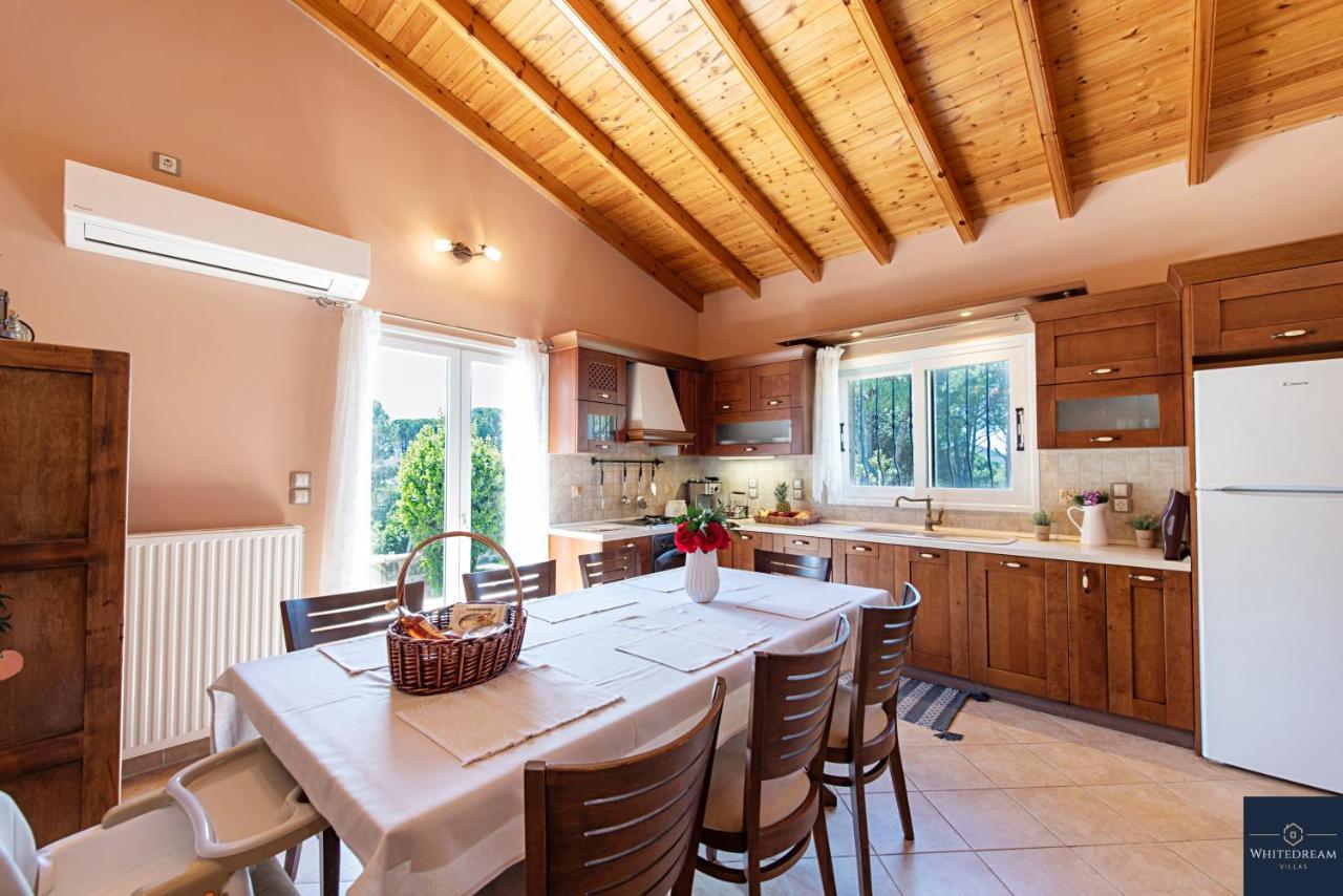 Villa Pine Forest Kompitsion Екстер'єр фото