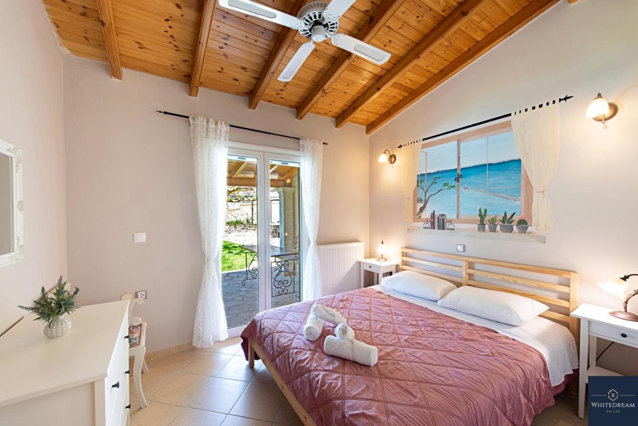 Villa Pine Forest Kompitsion Екстер'єр фото