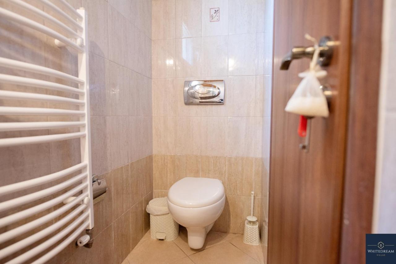 Villa Pine Forest Kompitsion Екстер'єр фото