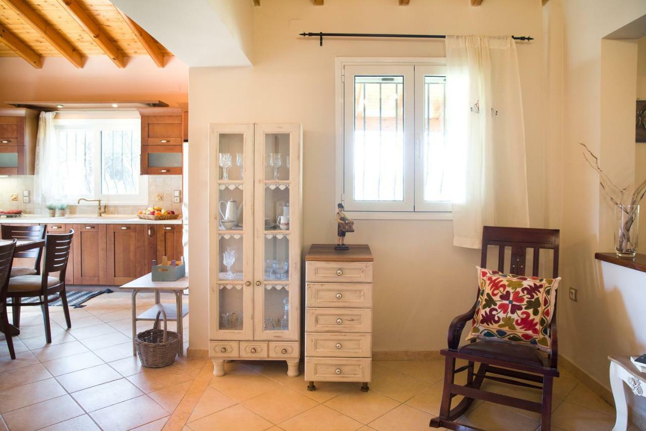 Villa Pine Forest Kompitsion Екстер'єр фото