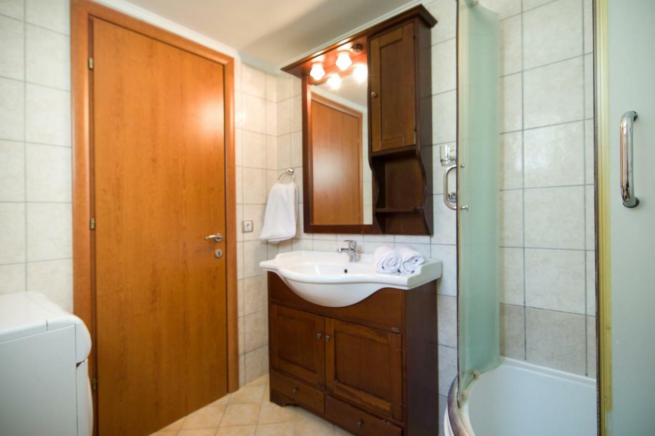 Villa Pine Forest Kompitsion Екстер'єр фото
